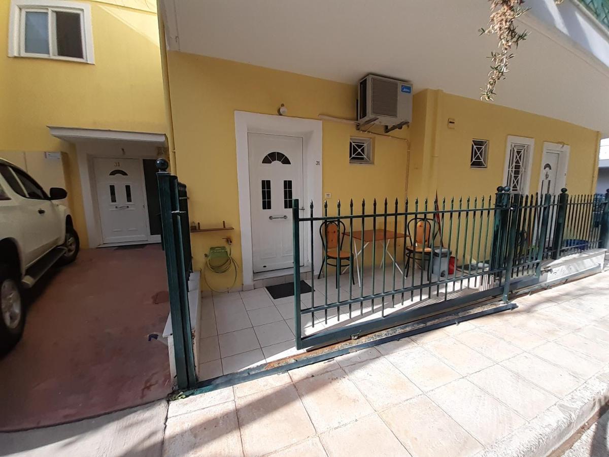 Yellow House Apartment กาลามาตา ภายนอก รูปภาพ